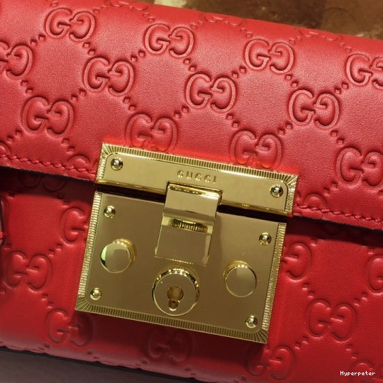 Hyper Peter bag Gucci Padlock Signature shoulder GUCCI small 0824